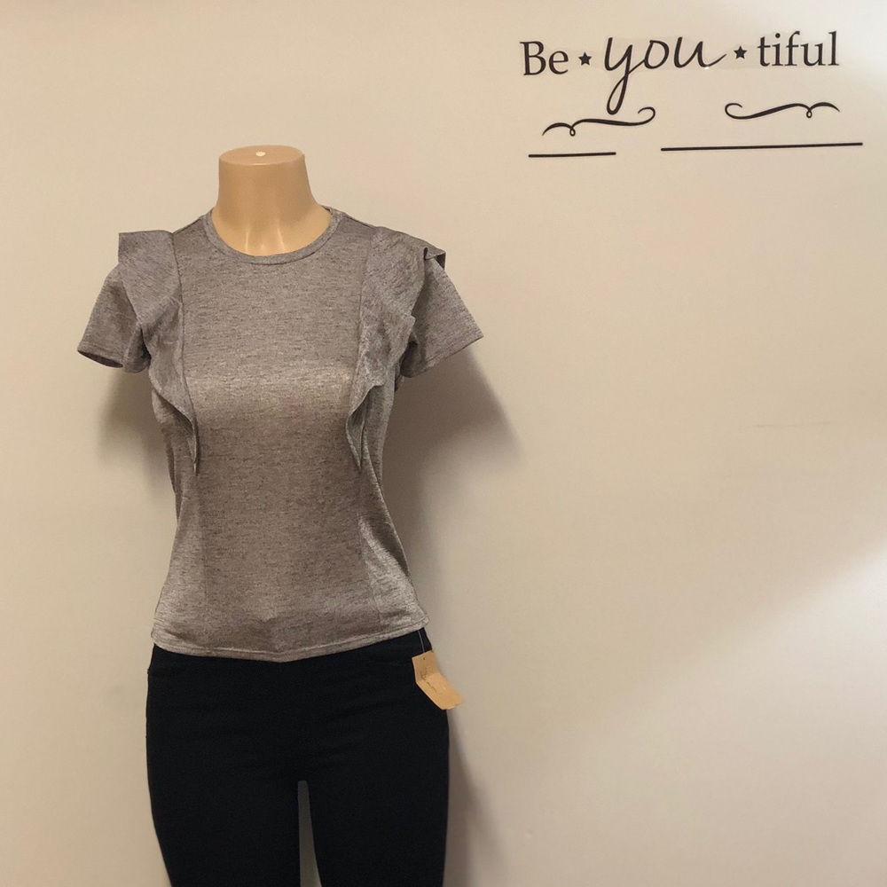✨Women’s Bar III Top✨